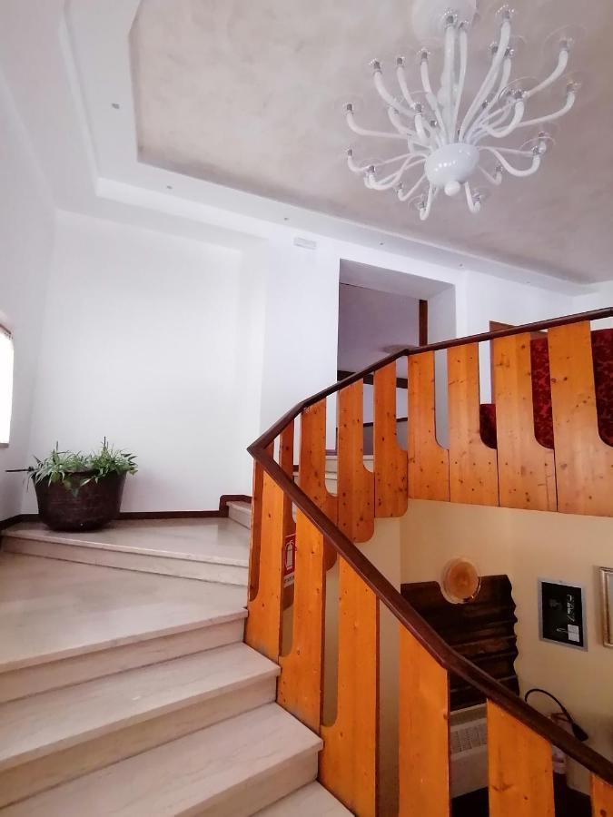Albergo Belvedere Fiera di Primiero Kültér fotó