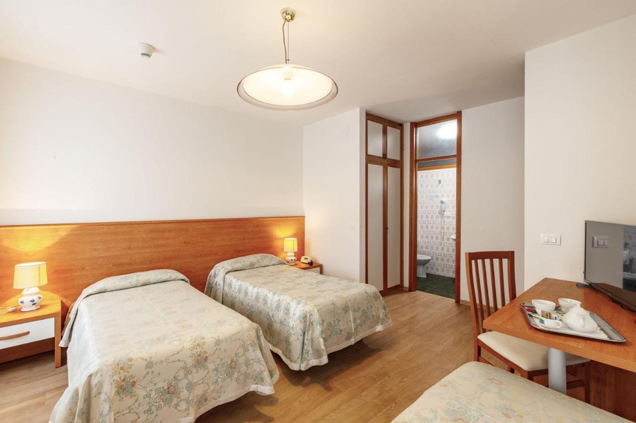 Albergo Belvedere Fiera di Primiero Kültér fotó