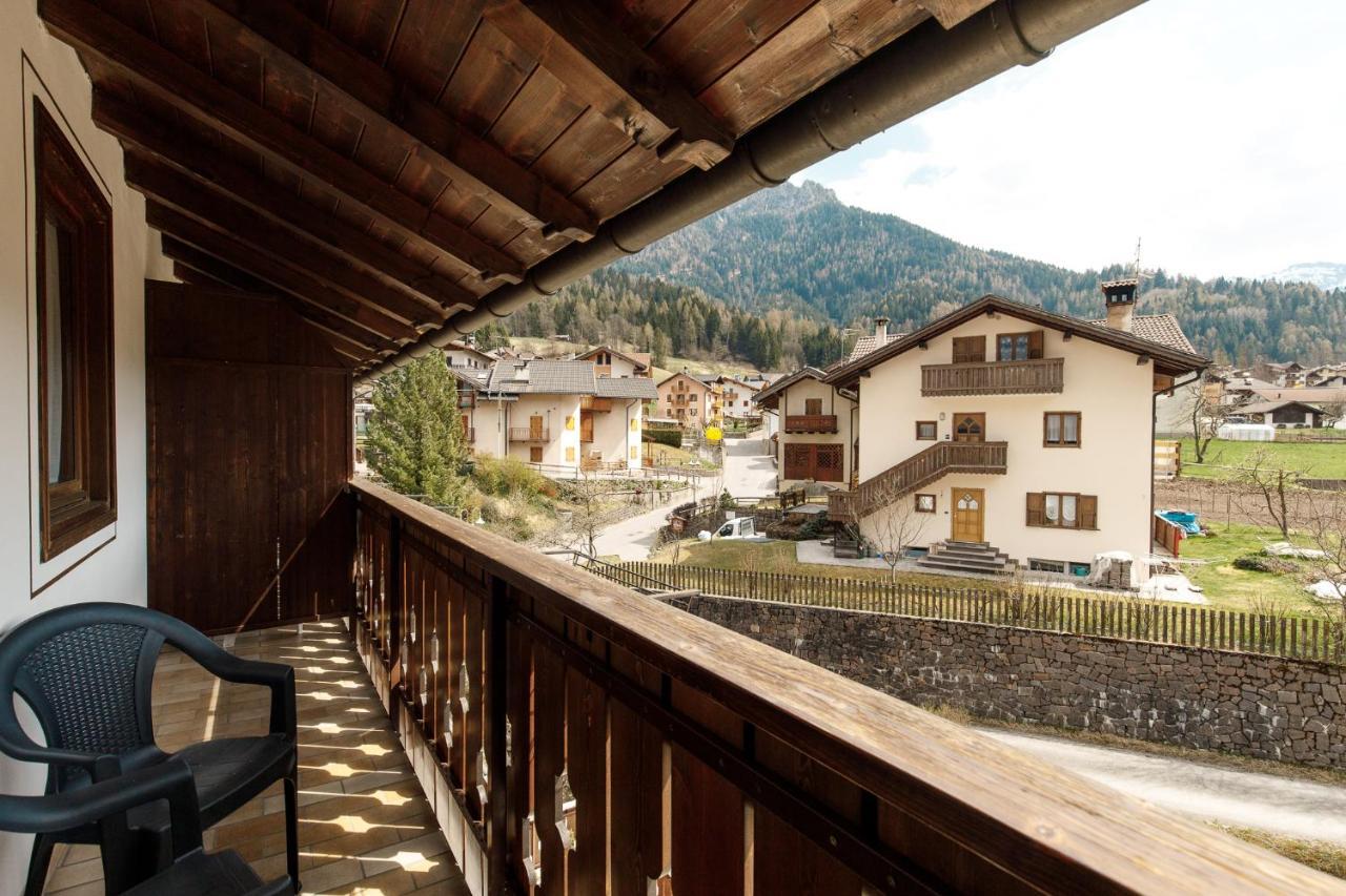 Albergo Belvedere Fiera di Primiero Kültér fotó